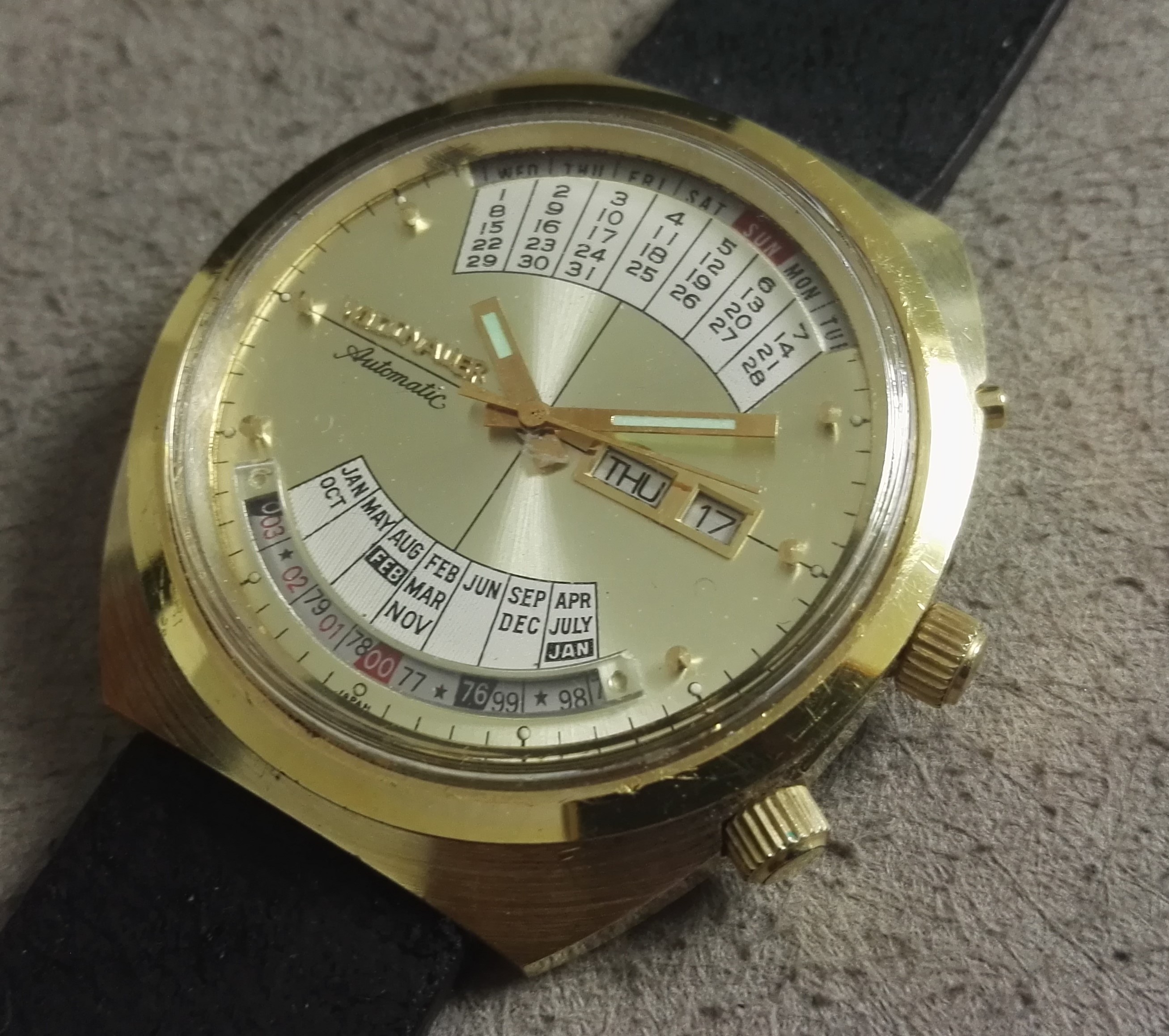 Wittnauer 2002 Automatic Gold Dial DayDate Calendar Watch box 2291