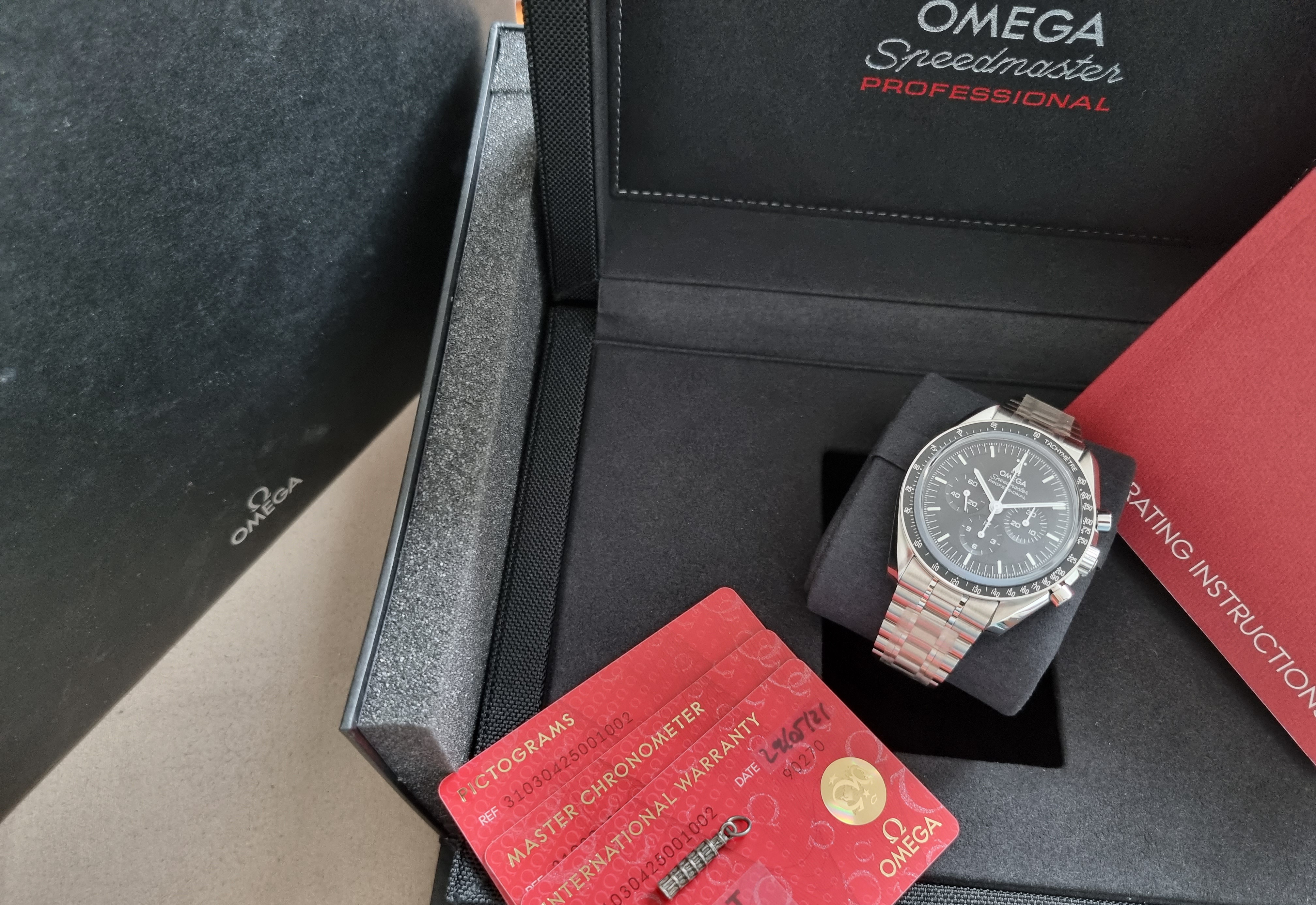 Omega Speedmaster Speedmaster Moonwatch Co-Axial Master Chronometer 3861 Caliber New Full Set 05-2021 | San Giorgio a Cremano