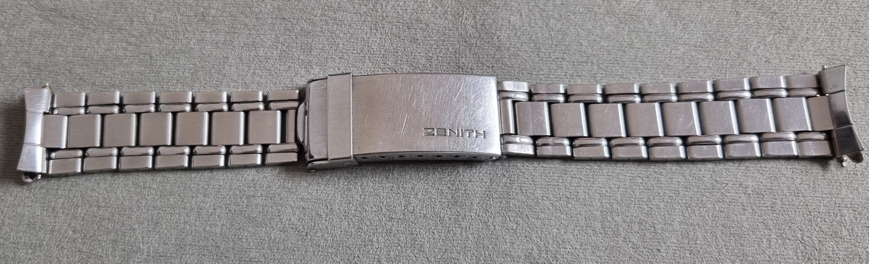 Zenith  Vintage Gay Freres 1/71 bracelet steel diver mm18 ends ZO in good condition | San Giorgio a Cremano
