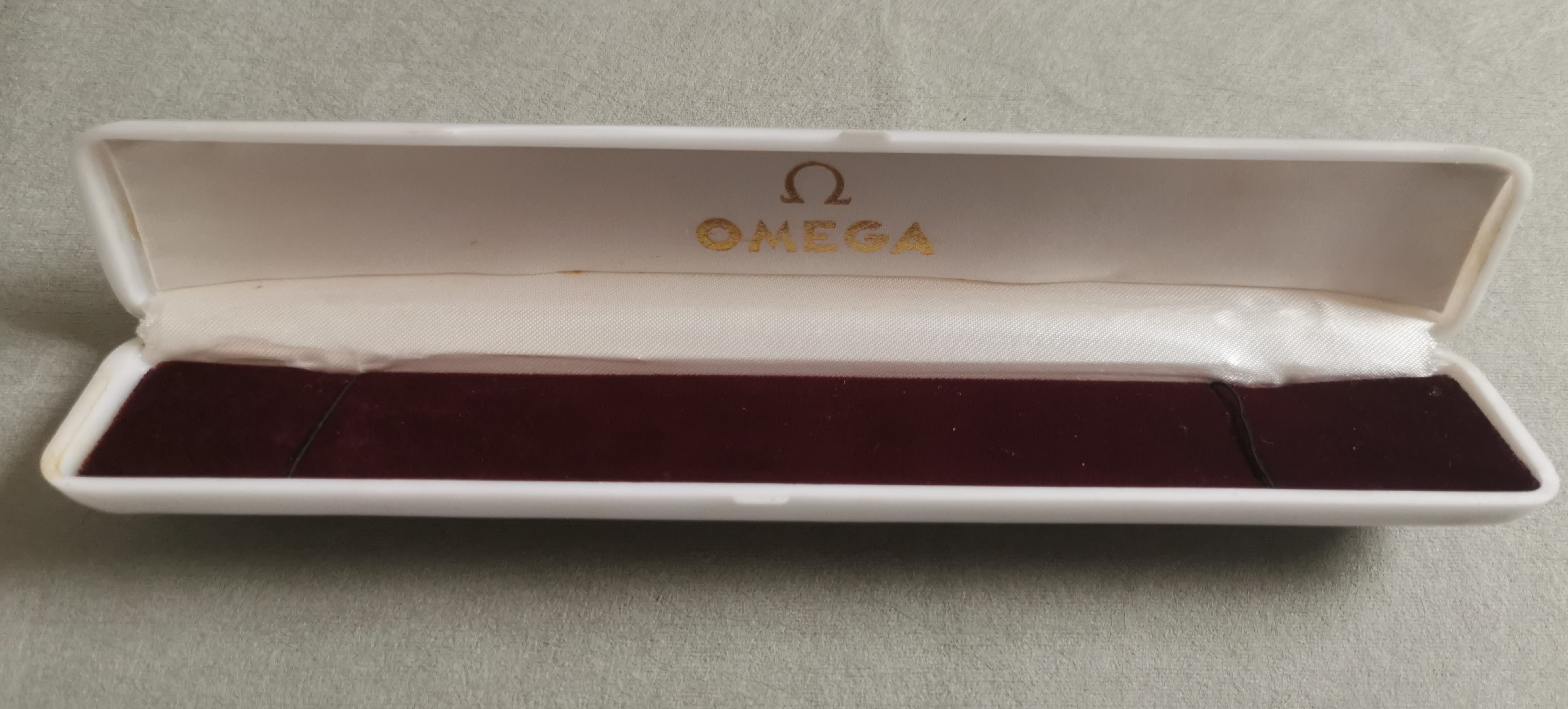 Omega vintage white plastic for lady models in very good condition | San Giorgio a Cremano