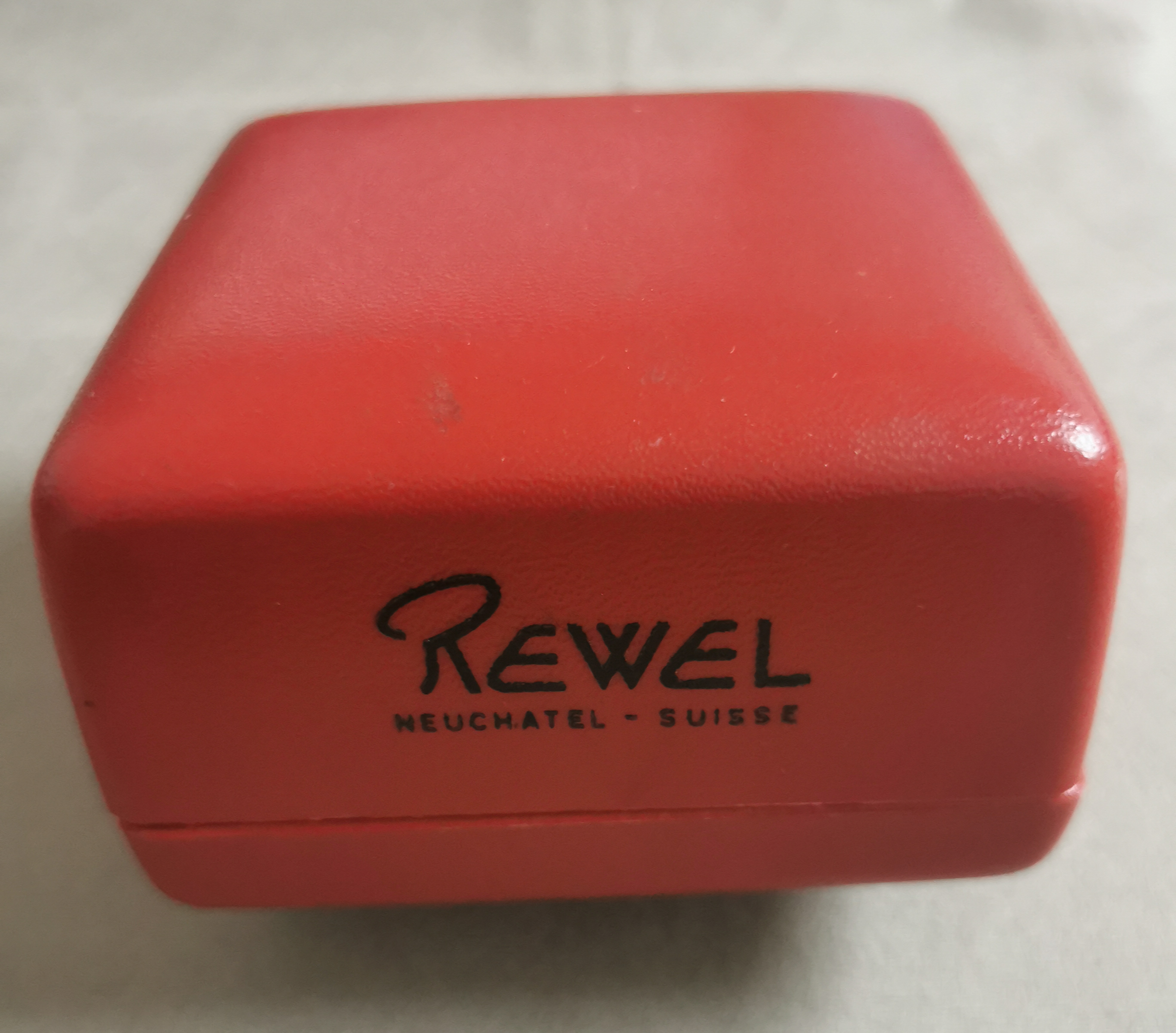 Anonimo Rewel rare vintage watch plastic box brick red color for any models good condition | San Giorgio a Cremano