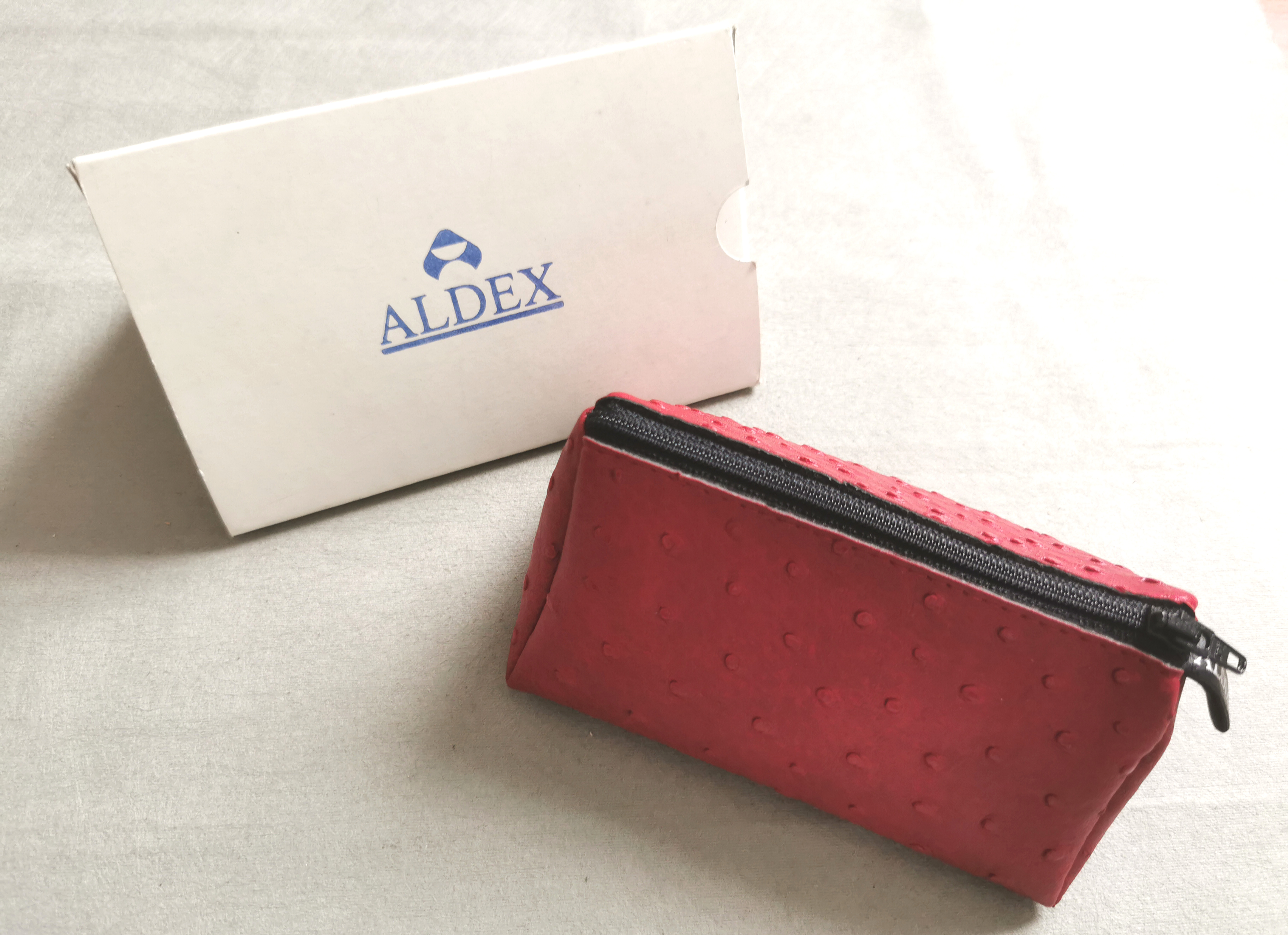 Anonimo Aldex Vintage watch box pochette red leather for any models newoldstock condition | San Giorgio a Cremano