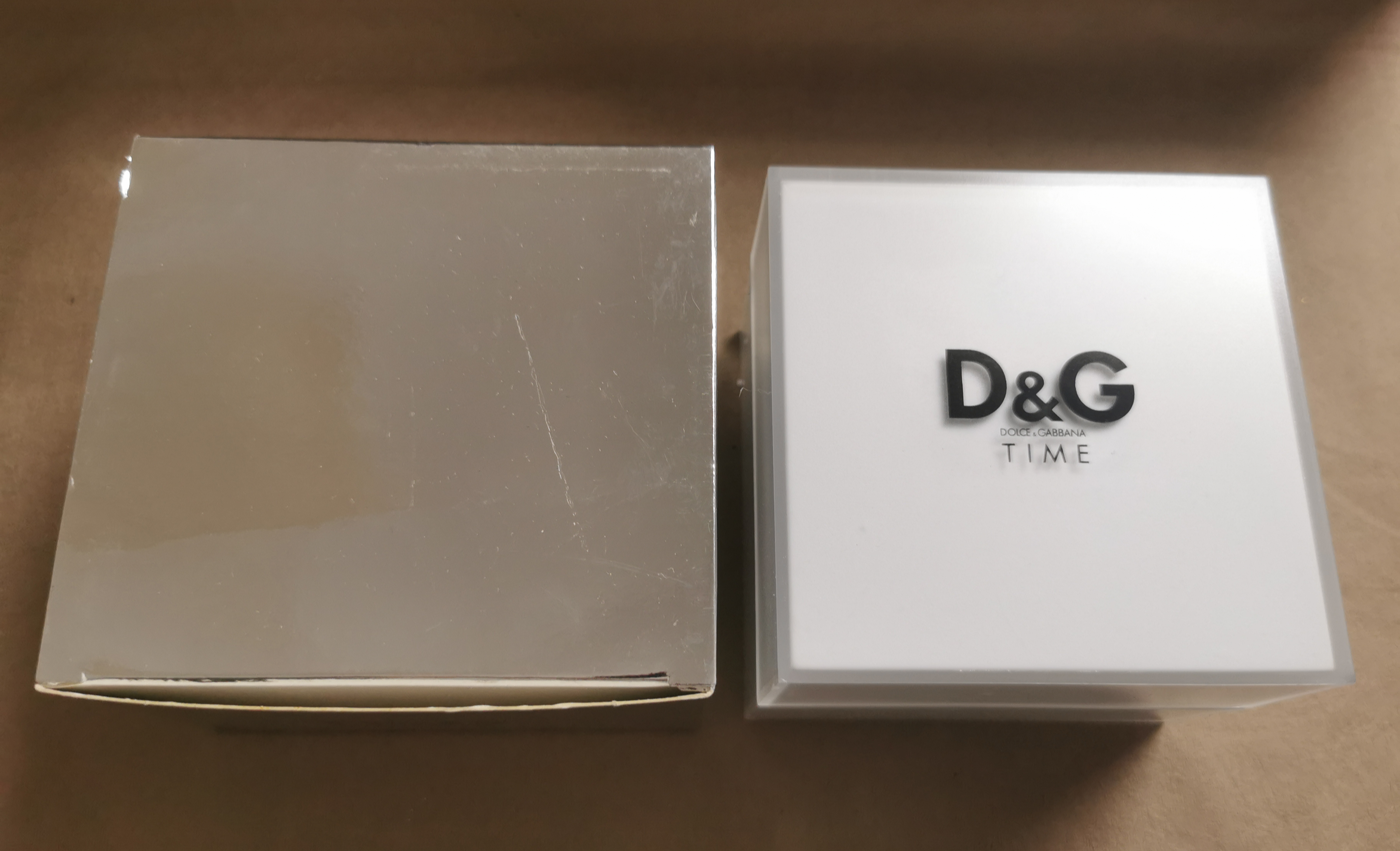 Dolce & Gabbana vintage plastic white watch box for any models very good condition | San Giorgio a Cremano