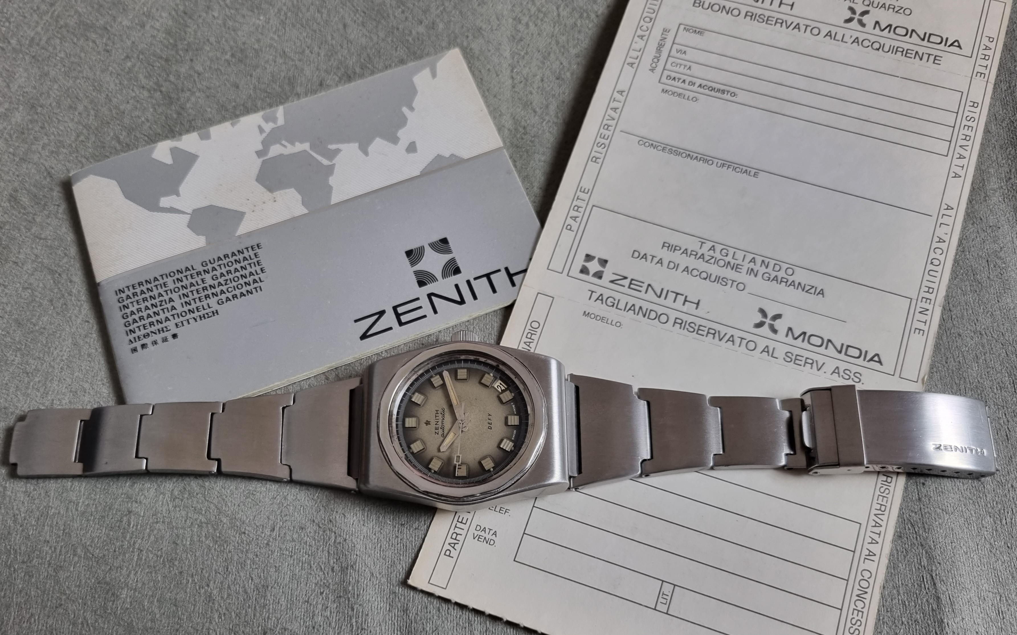 Zenith Defy Defy Grey Dial vintage diver big size steel mm 38x45 automatic lobster bracelet full set | San Giorgio a Cremano
