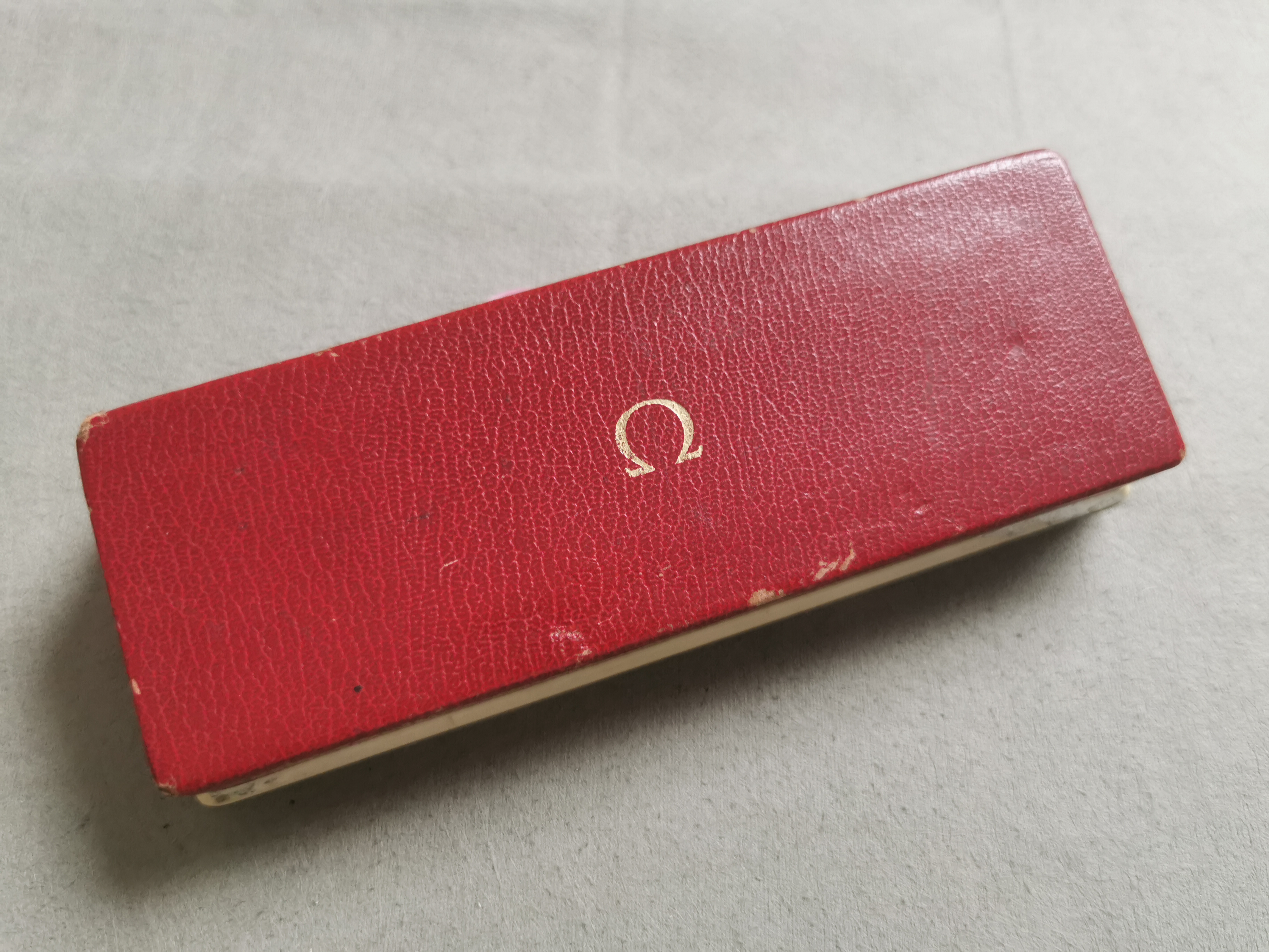 Omega vintage rare big watch box leather red for chrono or oversize models in good condition | San Giorgio a Cremano