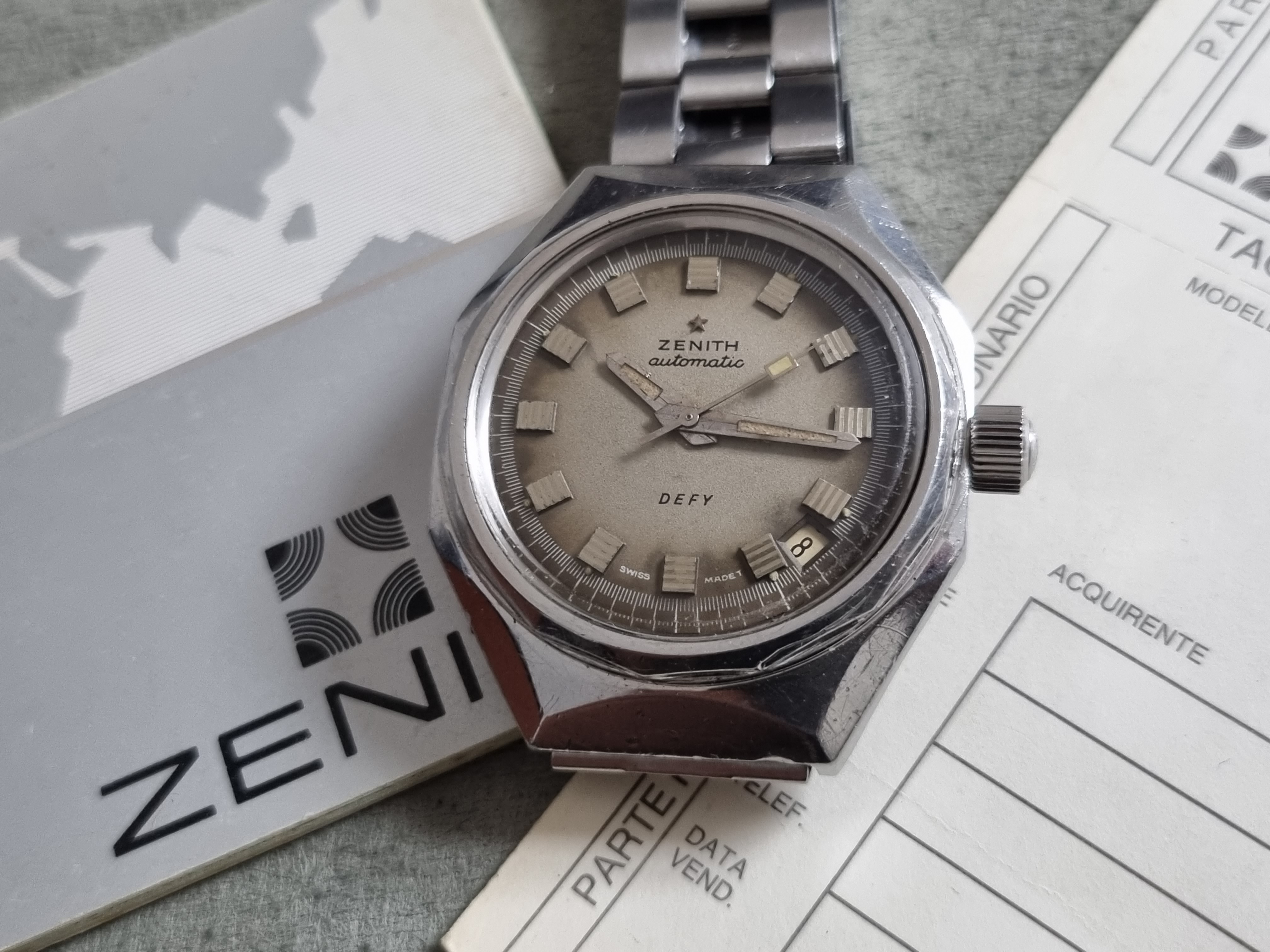 Zenith Defy Defy Grey Dial vintage diver mm 37 Gay Freres Bracelet 2-70 Warranty - Good Condition | San Giorgio a Cremano