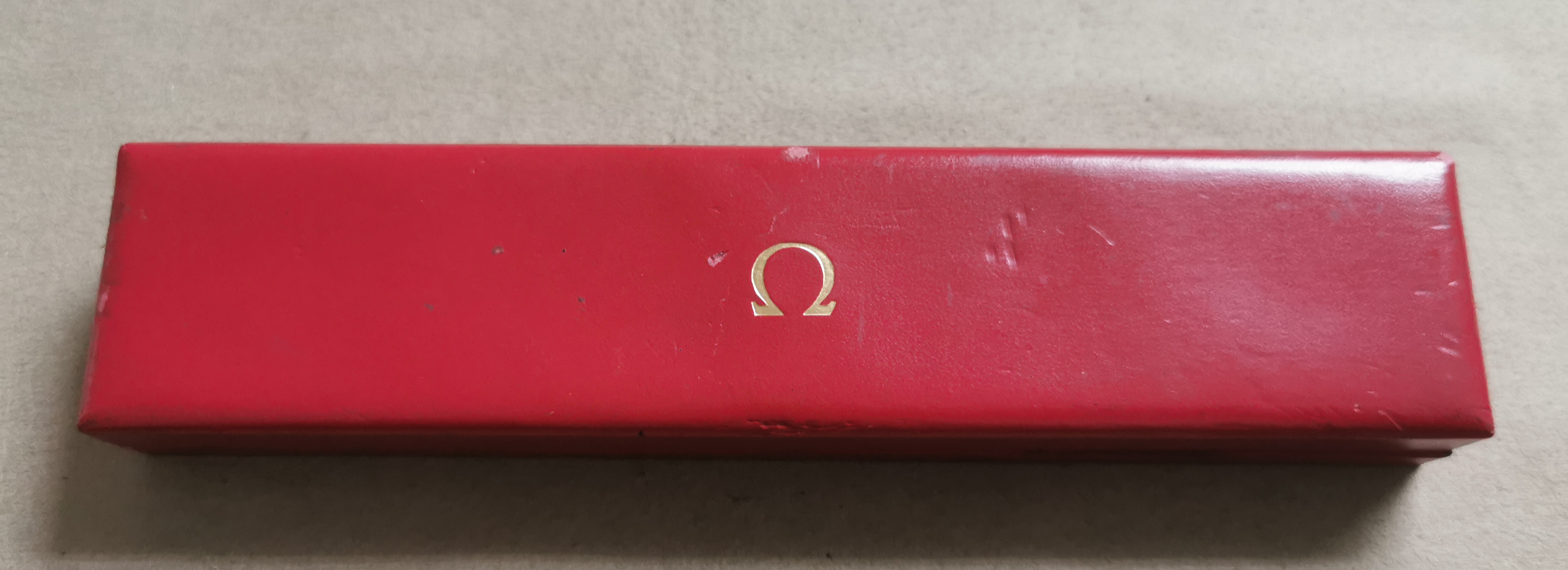 Omega vintage watch box leather red no outer box for lady or medium models good condition | San Giorgio a Cremano
