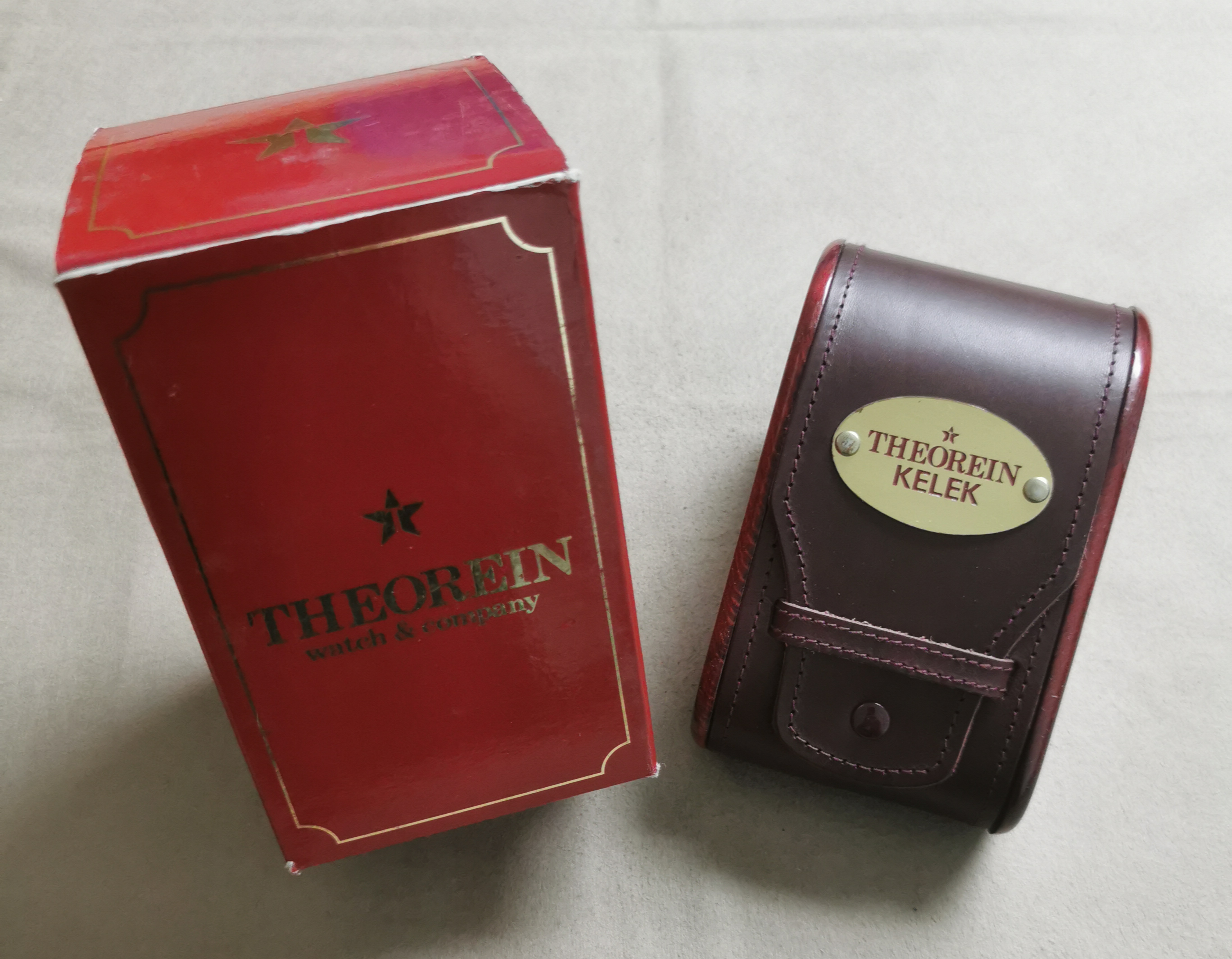Theorein vintage watch box burgundy leather and wooden for any models in good condition. | San Giorgio a Cremano