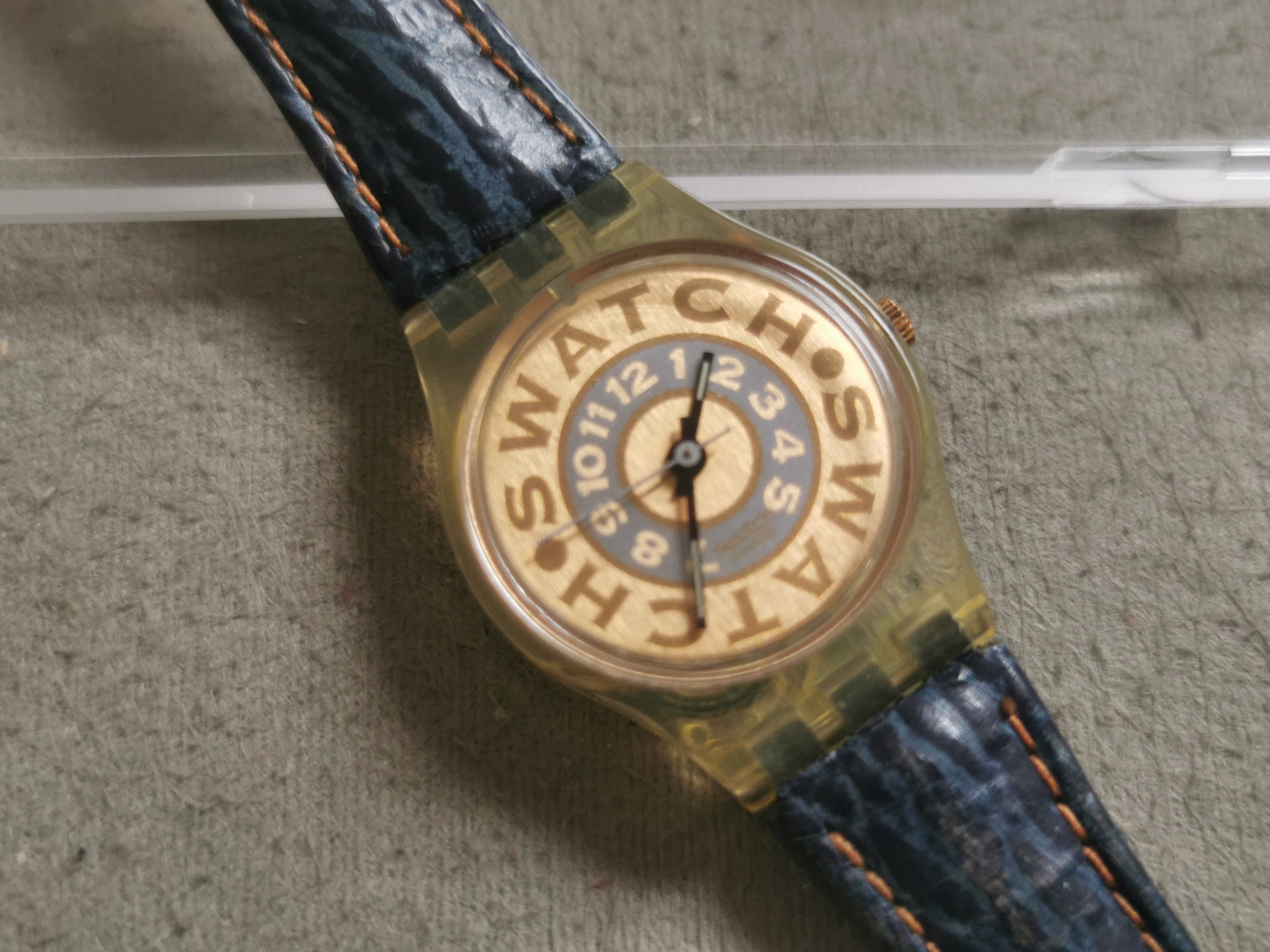 Swatch Lady Model 25 Mm Dial Gold And Silver Tone Lesther blu strap - Newoldstock - Box | San Giorgio a Cremano