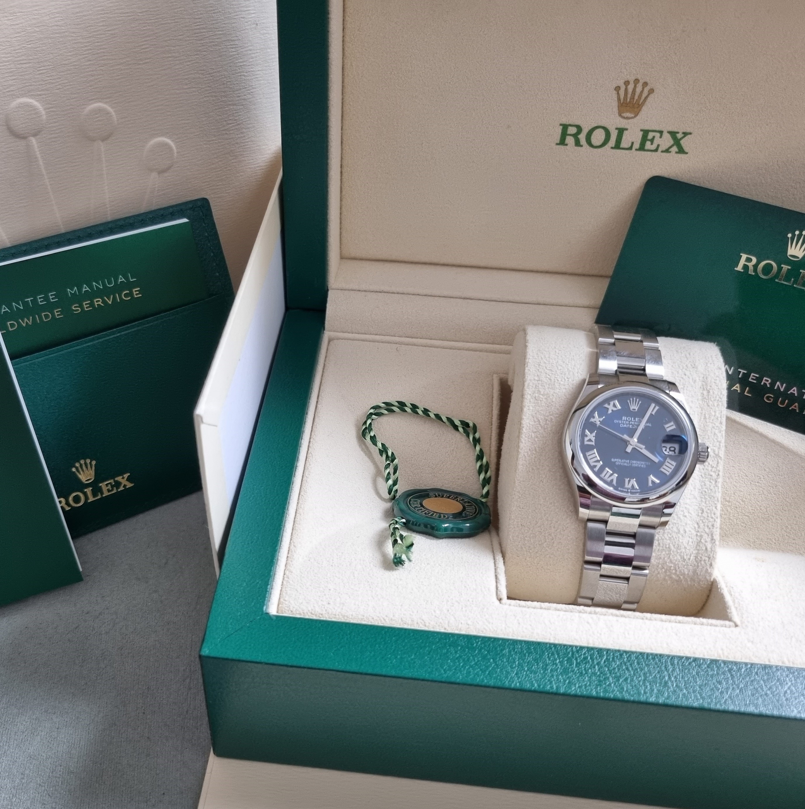 Rolex Datejust Datejust 31 mm Smooth Bezel Blue Roman Dial Oyster Bracelet Very Good Complete Set 11-2021 | San Giorgio a Cremano