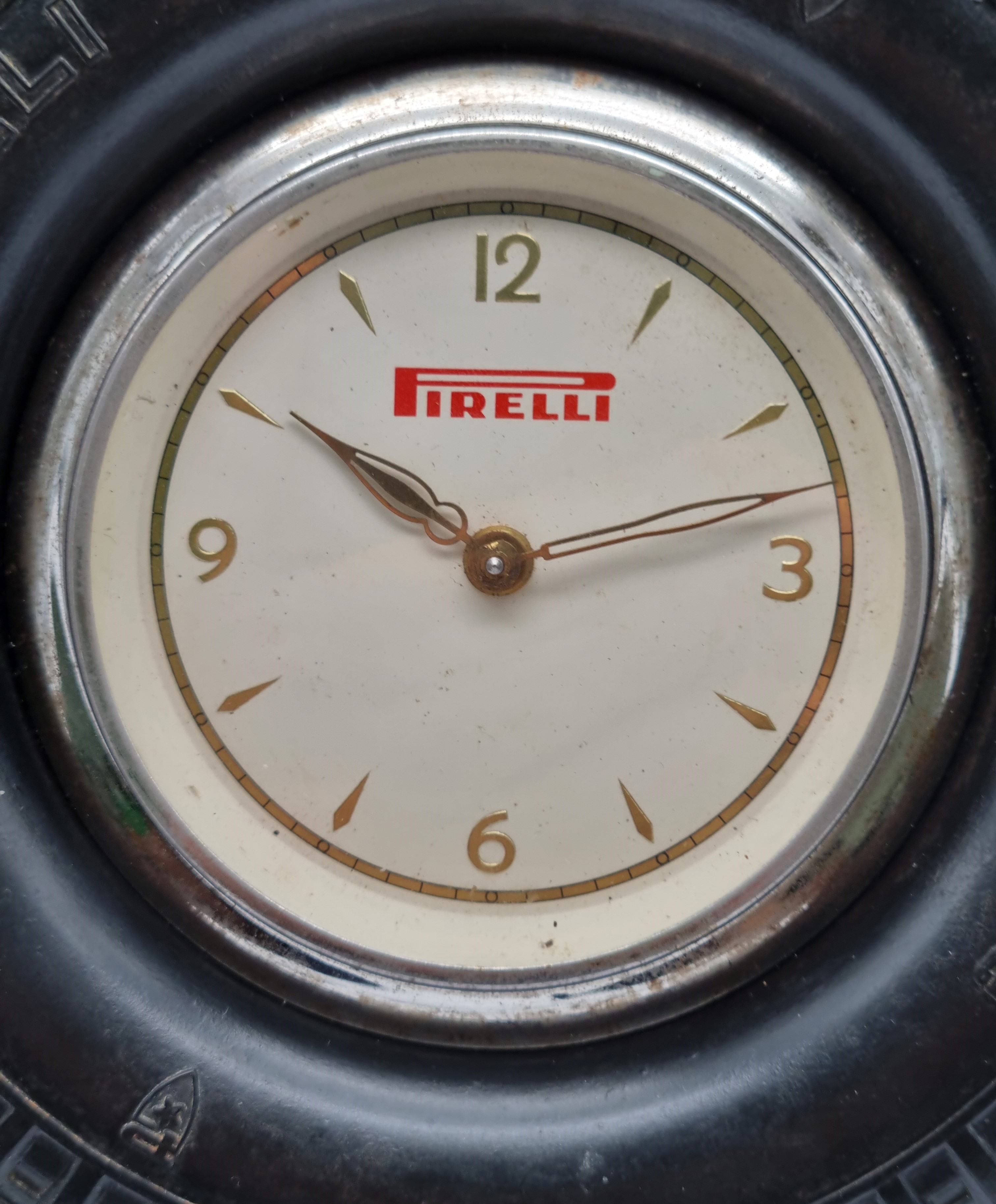 Anonimo Pirelli Italian Belted Advertising Clock from Pirelli - Rolle - 1950s Good Condition | San Giorgio a Cremano
