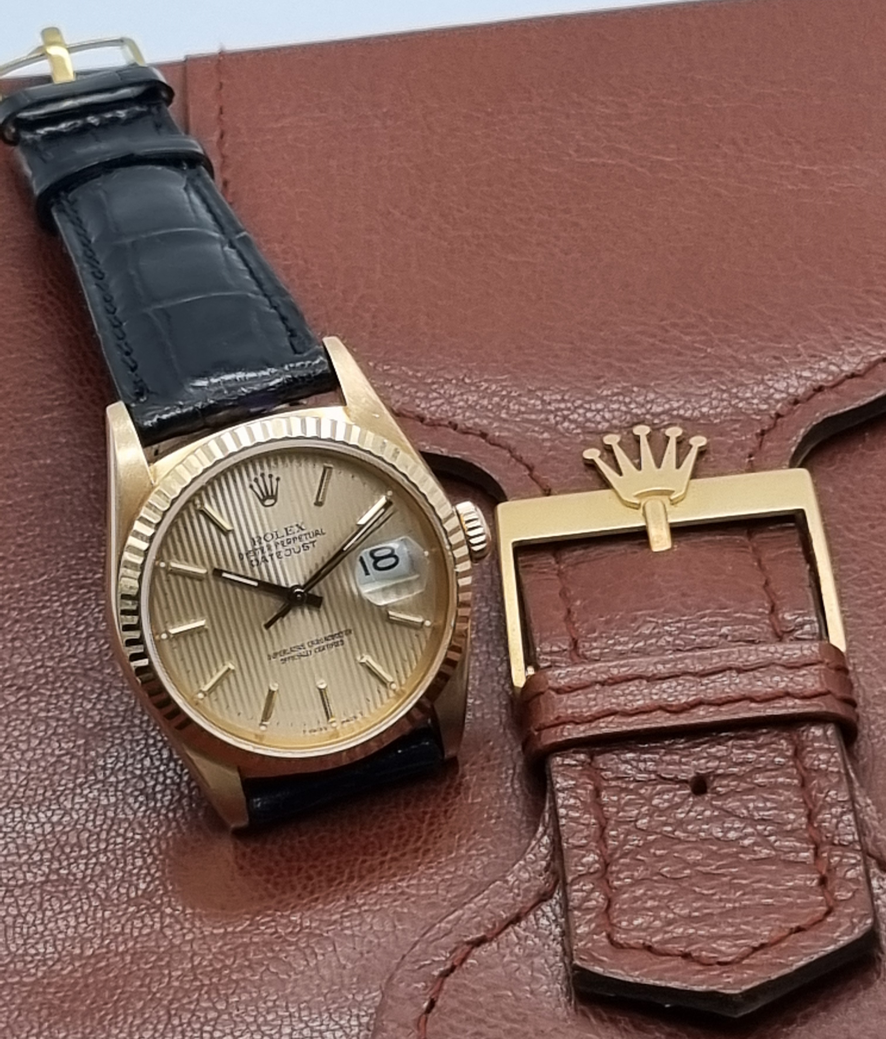 Rolex Datejust Datejust 36 Mens 18 kt Golden Tapestry Dial 16238 On Leather 1989 With Box No Paper | San Giorgio a Cremano