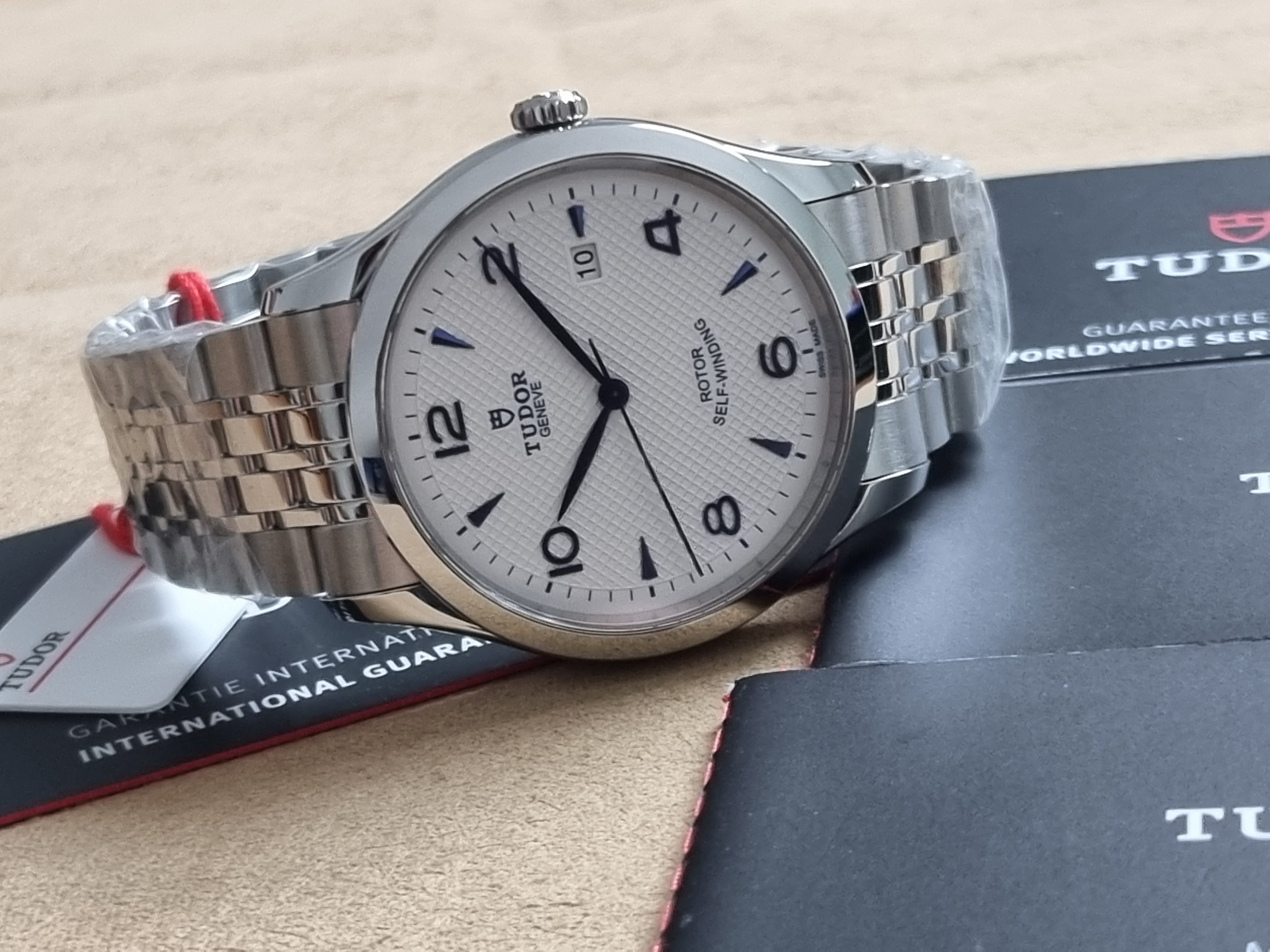 Tudor 1926 Stainless steel 41 mm watch with blu indexes automatic bracelet new card 2023 | San Giorgio a Cremano