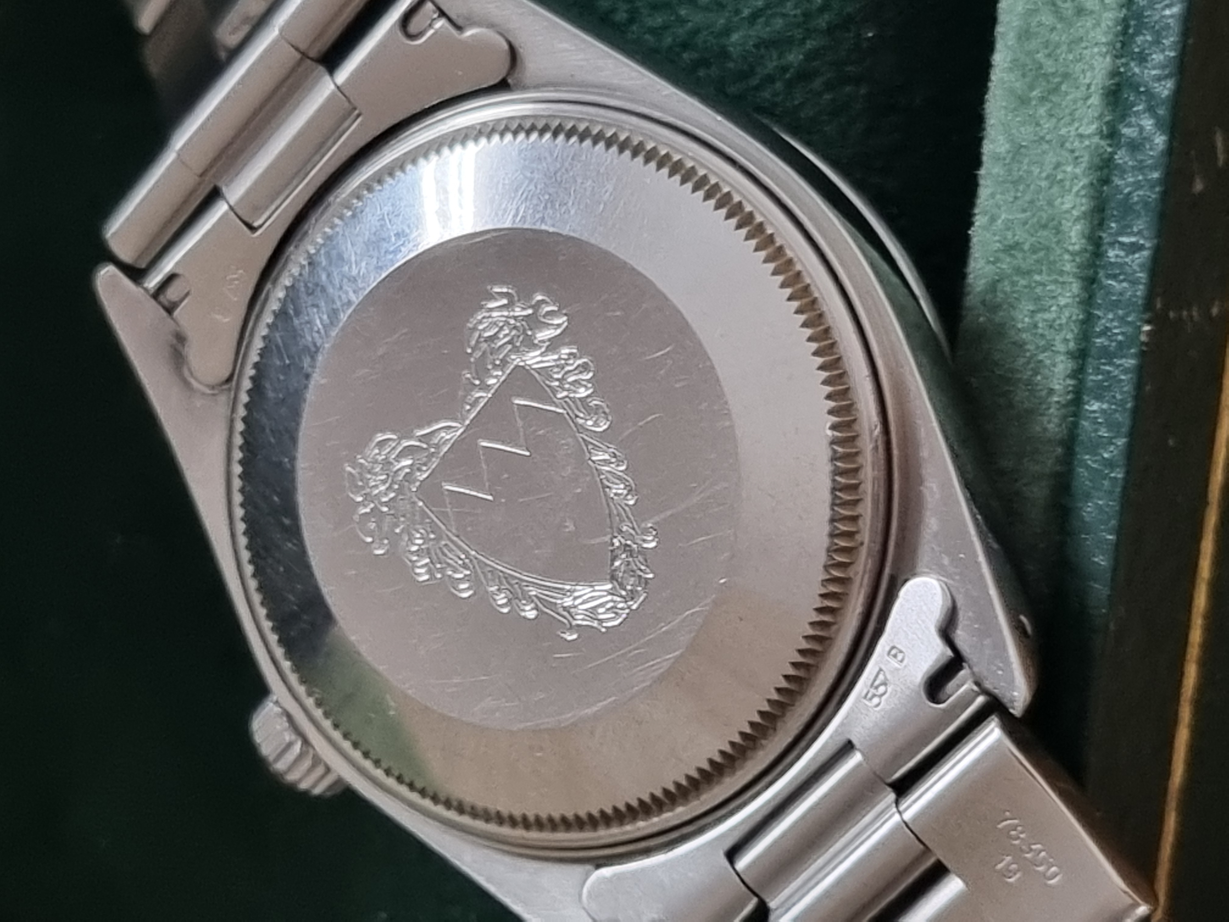 Rolex Oyster Perpetual Date Oyster Perpetual Date 15000 Steel 34 MM White Roman Dial Bahrein Logo Oyster Bracelet 1988 | San Giorgio a Cremano