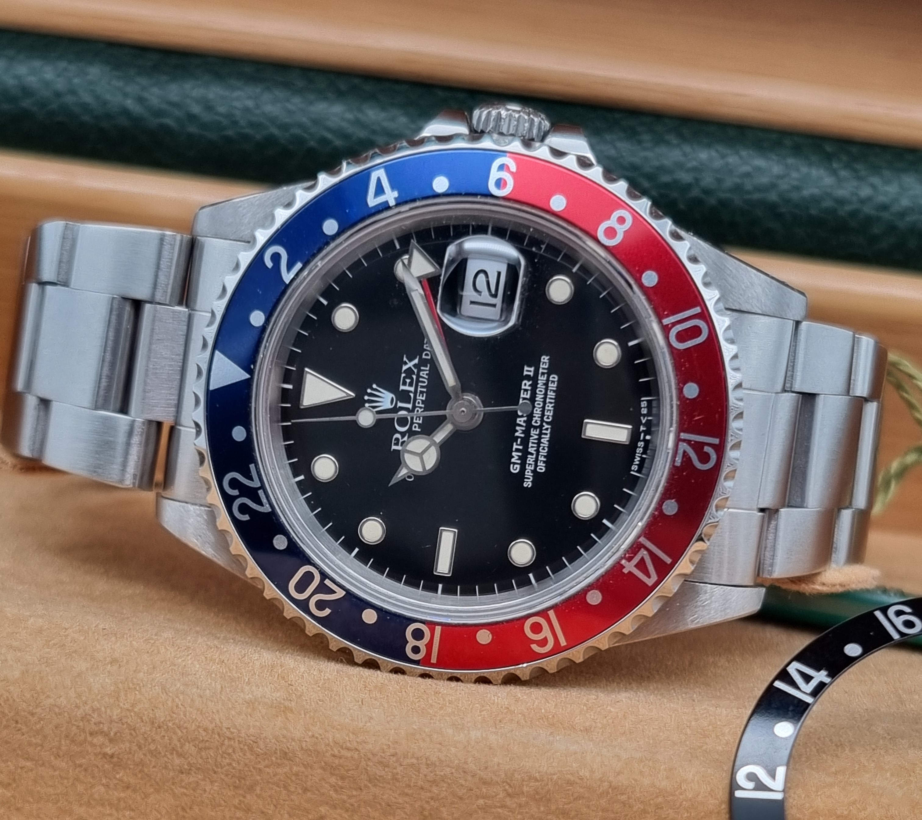 Rolex GMT-Master II GMT-Master II Ref. 16710 Pepsi / Black Bezel U Series Box and Warranty 1998 Very Good