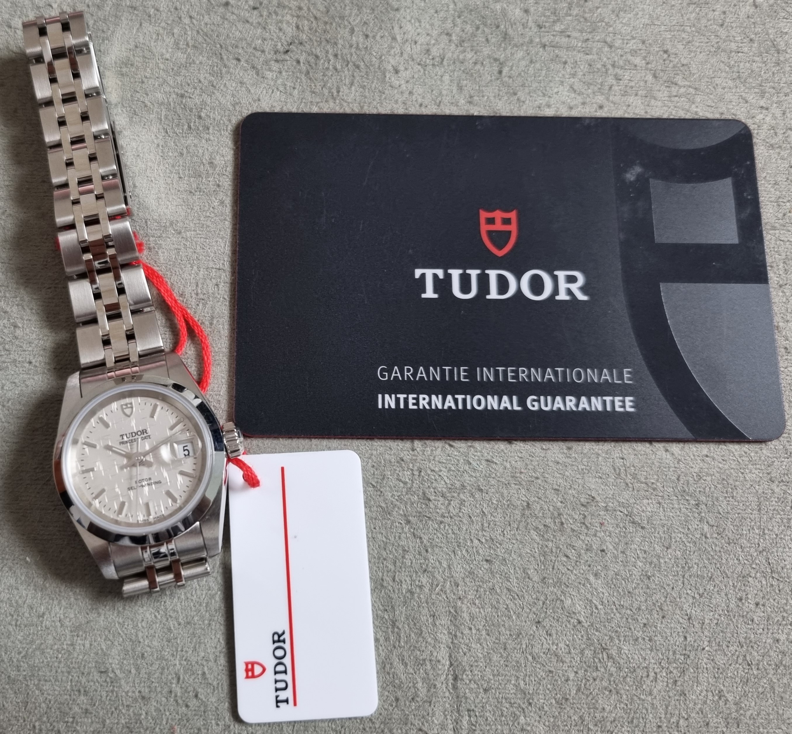 Tudor Prince Oysterdate Prince Oysterdate Princess Date 92400 Automatic Silver Linen Dial Steel Ladies Watch New Box & Card 12-2022 | San Giorgio a Cremano