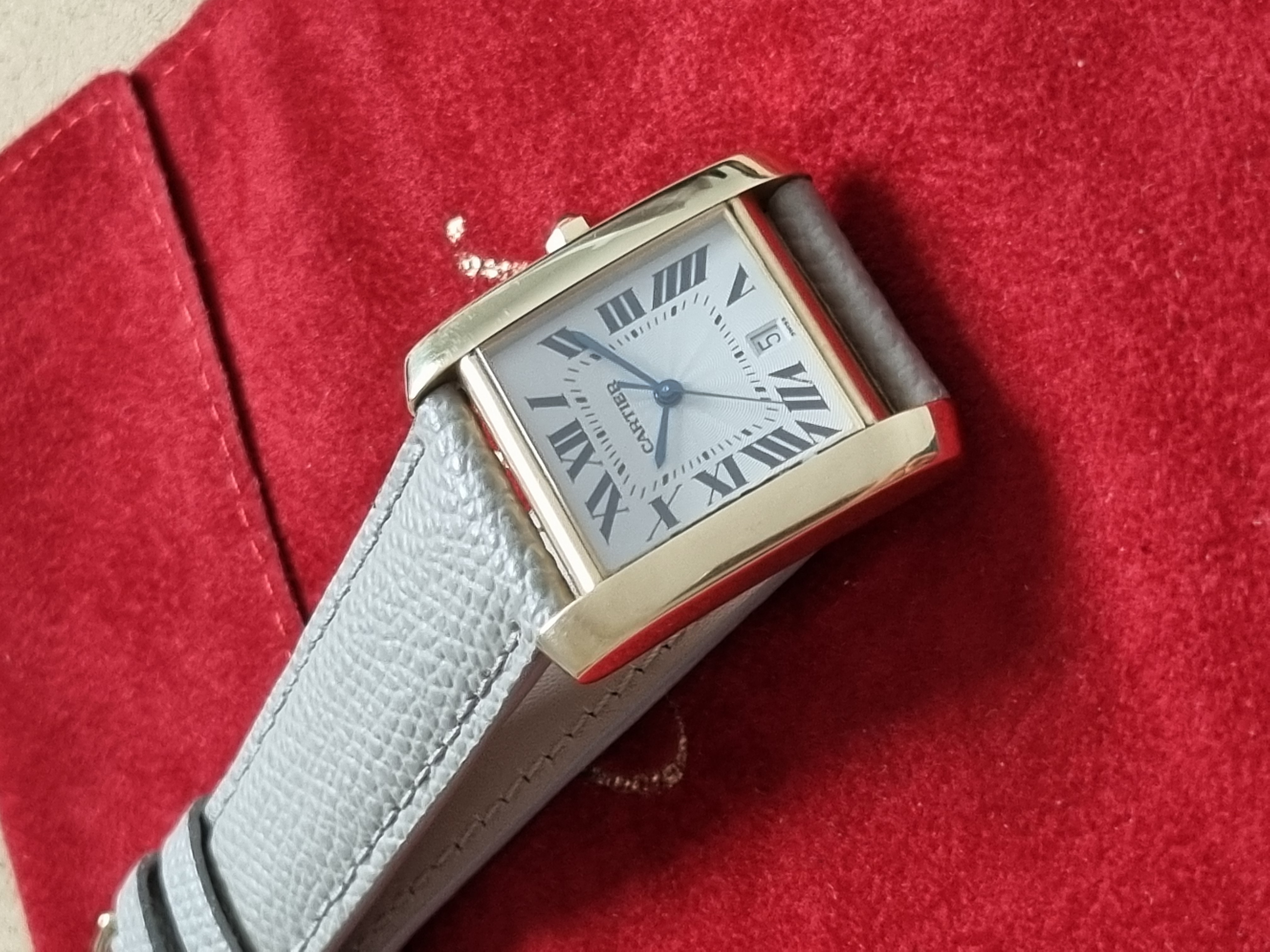 Cartier Tank Française Tank Française 1840 Yellow Gold 18 Kt Silver Dial Automatic On Grey Leather Strap - Box | San Giorgio a Cremano