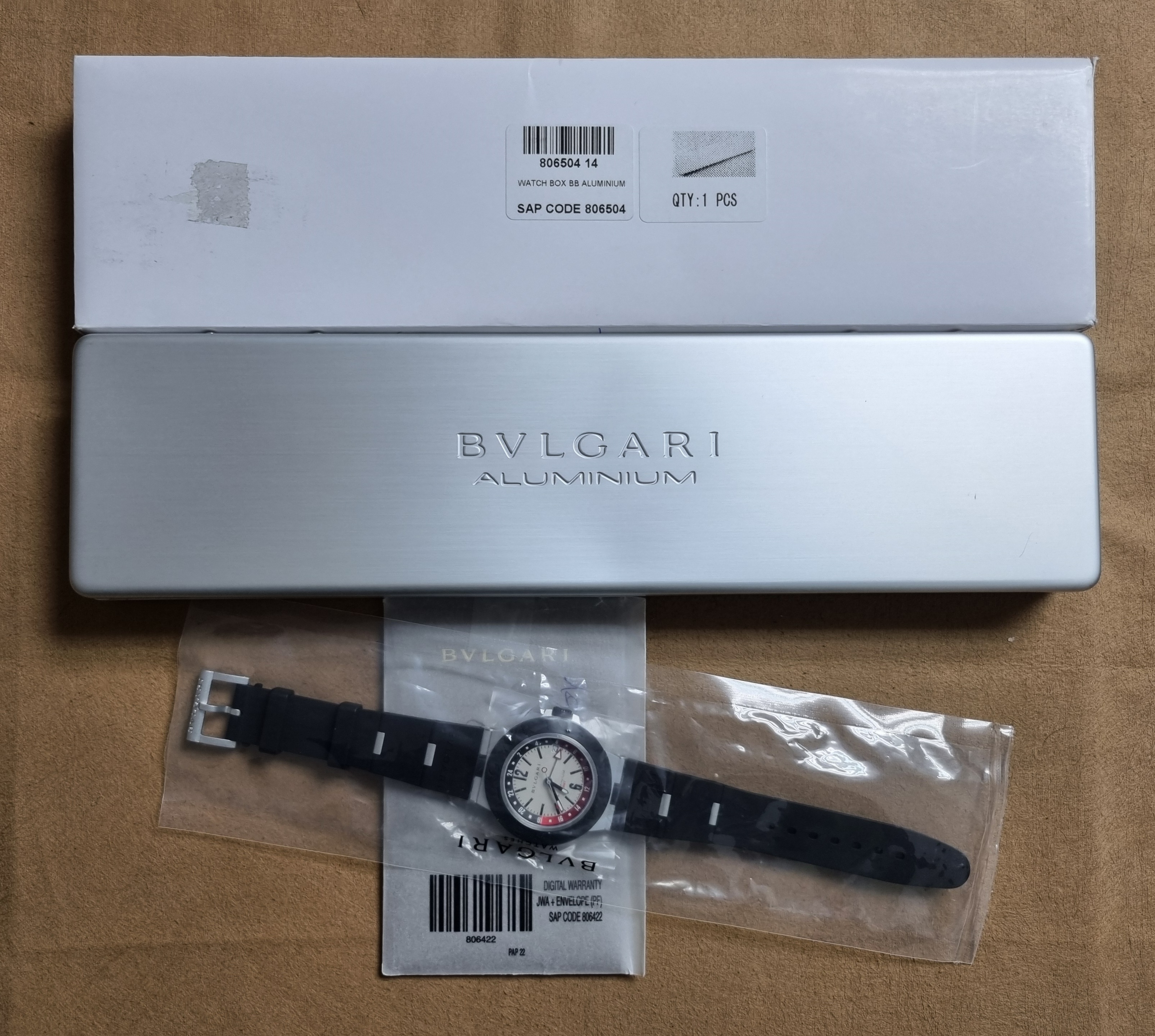 Bulgari Gmt Bvlgari Aluminium 40 Mm White Dial Rubber Strap New Full Set 2025 | San Giorgio a Cremano
