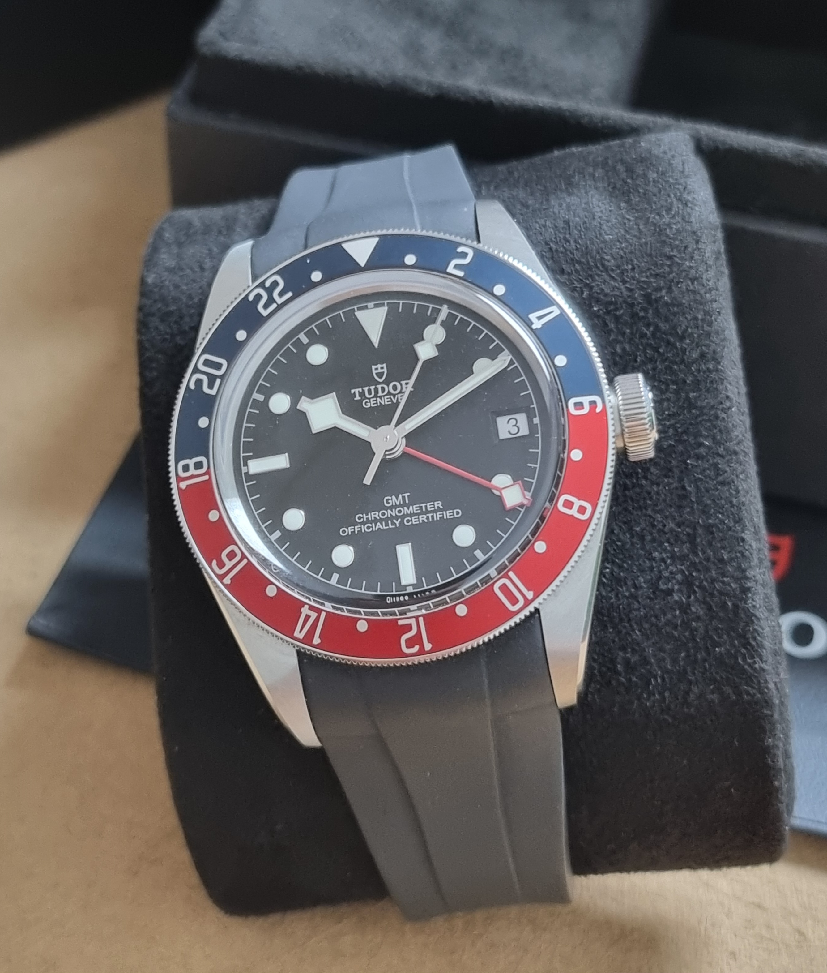 Tudor Heritage Black Bay Black Bay GMT 79830RB Steel 41 Mm Black Dial On Rubber Black Steel Deplo Box 2021