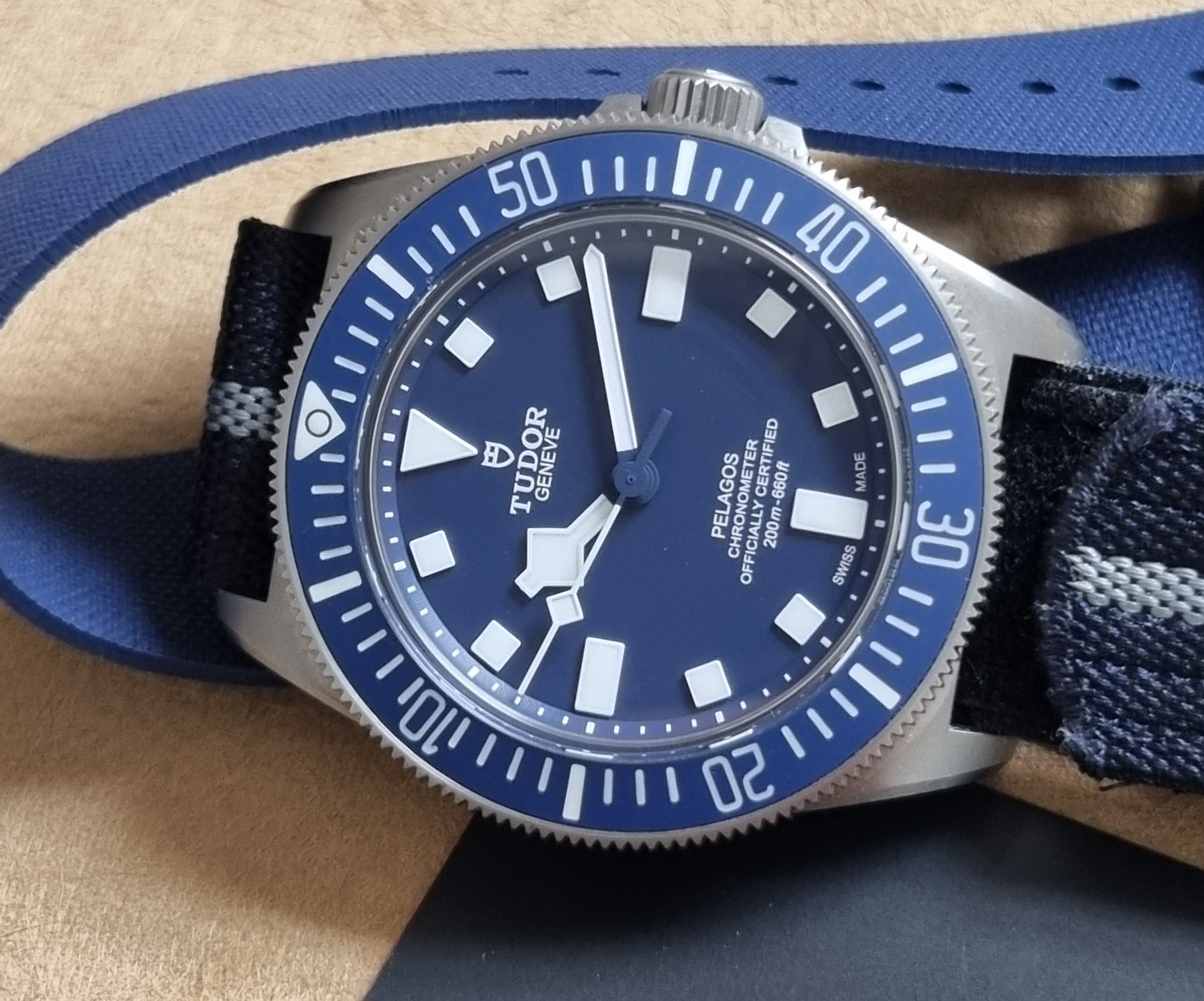 Tudor Pelagos Pelagos FXD Marine Nationale MN22 25707B/22 Titanium Blu Double Strap Box Card 05-2023 New | San Giorgio a Cremano