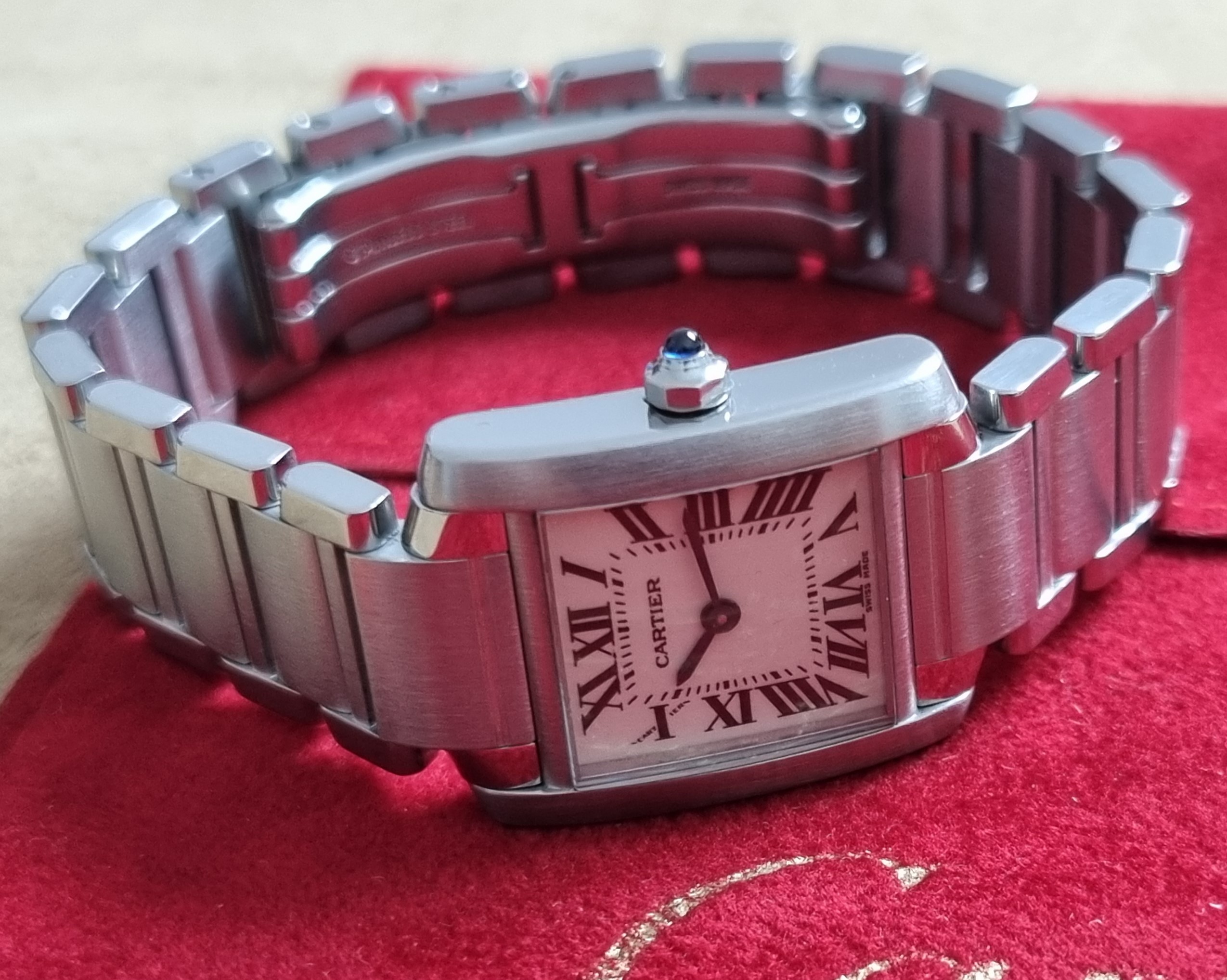 Cartier Tank Française Tank Française 2384 Tank Francaise Lady Steel Quartz White Dial 20x 25MM On Bracelet Very Good Condition | San Giorgio a Cremano