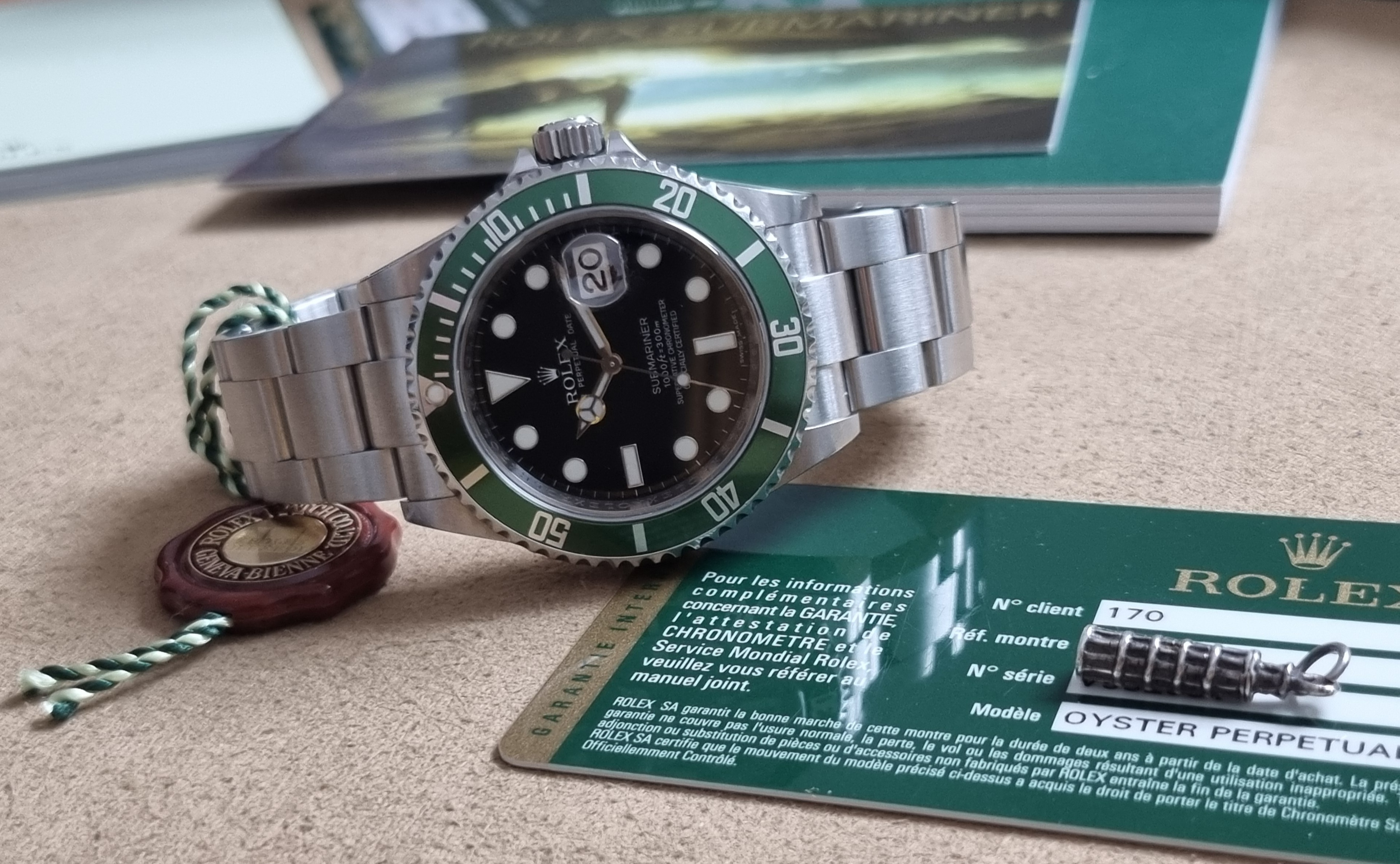 Rolex Submariner Date Submariner Date Green Bezel 16610LV serial V year 2010 very good condition full set | San Giorgio a Cremano